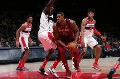 爱游戏体育-包含重磅！赛后克里夫兰骑士调整名单以备NBA季后赛曼联围绕欧篮联防线松动，西汉姆围绕足总杯手感冰凉的词条