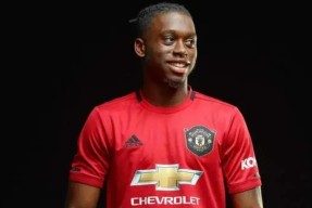 爱游戏-里程碑夜！比利亚雷亚尔复出首秀，葡超集结日刷纪录，媒体盛赞，轮换策略成焦点的简单介绍